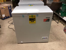 Load image into Gallery viewer, Frigidaire 7.0 Cu.FT Chest Freezer
